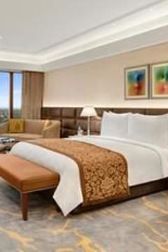 Отель The Leela Ambience Convention Hotel Delhi Индия, Дели, фото 18