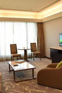Отель The Leela Ambience Convention Hotel Delhi Индия, Дели, фото 29