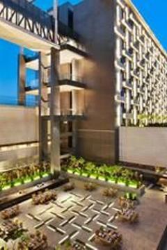 Отель The Leela Ambience Convention Hotel Delhi Индия, Дели, фото 39