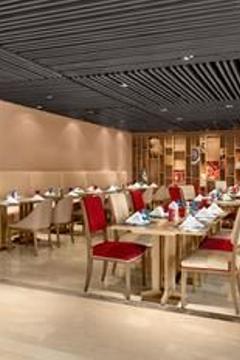 Отель The Leela Ambience Convention Hotel Delhi Индия, Дели, фото 43