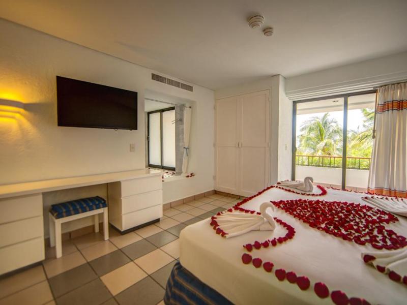 Park Royal Huatulco