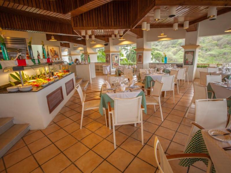 Park Royal Huatulco