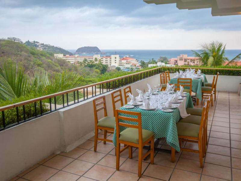 Park Royal Huatulco