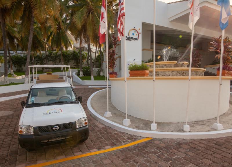 Park Royal Huatulco