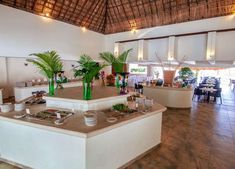 Park Royal Huatulco