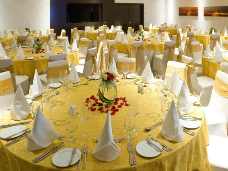 Holiday Inn Muscat Al Seeb