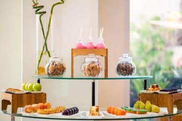 Отель Holiday Inn Muscat Al Seeb Оман, Маскат, фото 17