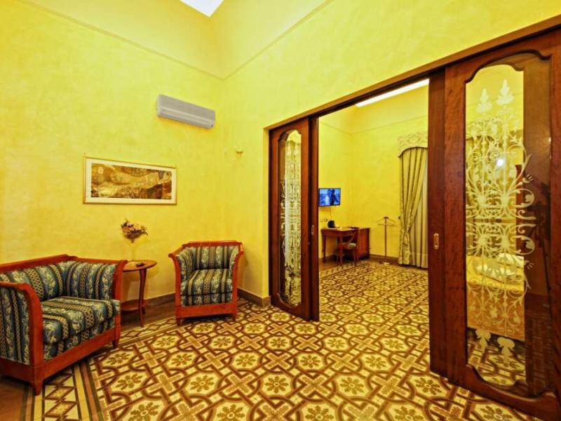 Hotel Tonic