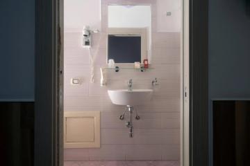 Отель Hotel Tonic Италия, Палермо, фото 38