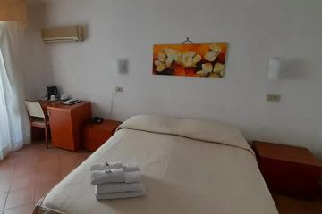 Отель Hotel Tonic Италия, Палермо, фото 50