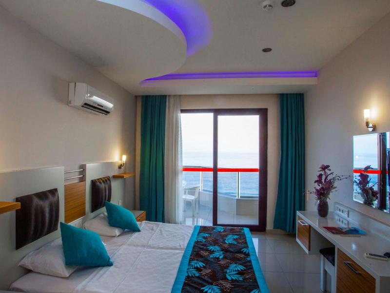 Kleopatra Ada Beach Hotel