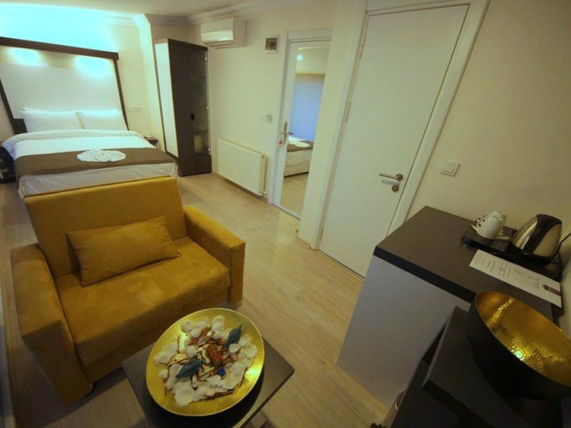 The Legend Platine Suite