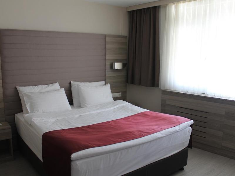 The Milltown Sisli  