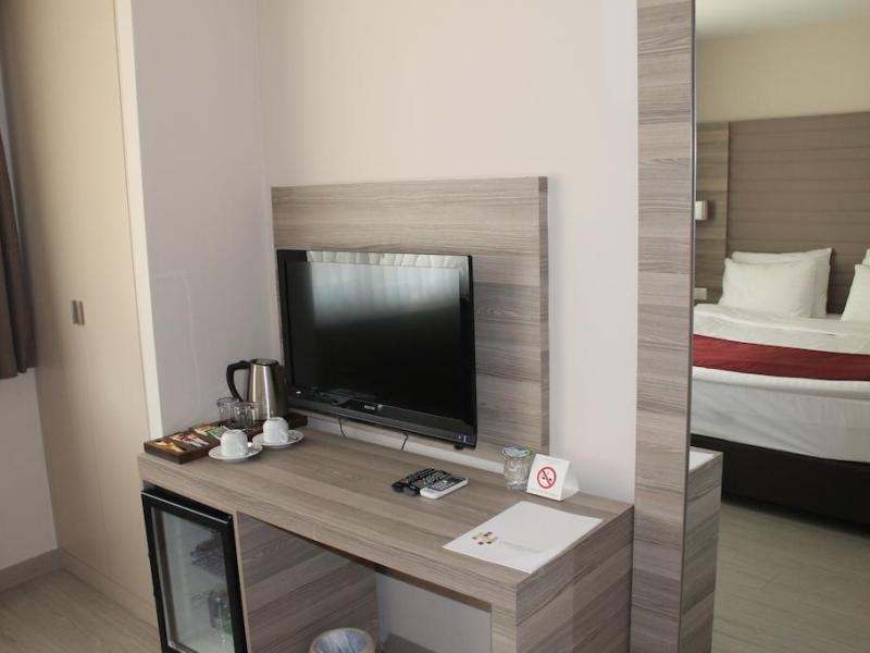 The Milltown Sisli  