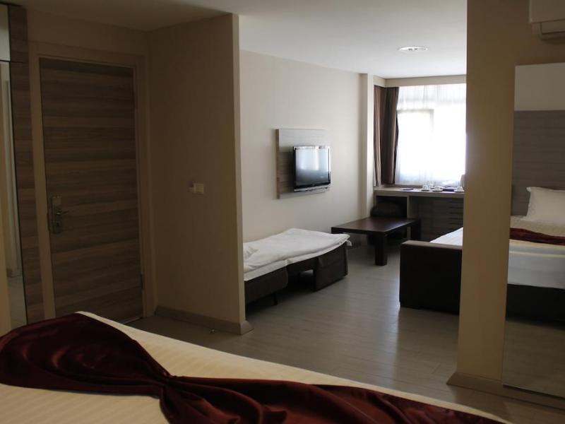 The Milltown Sisli  