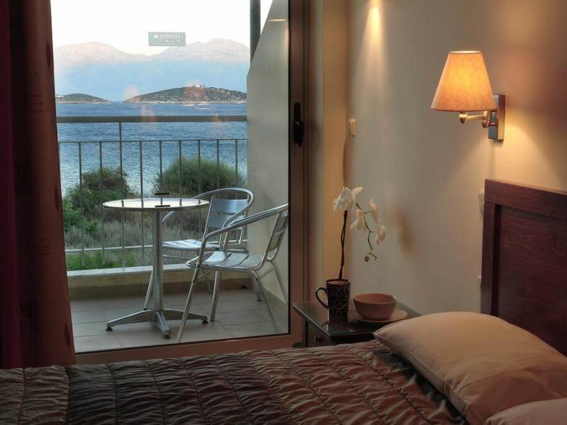 Mirabella Apartments