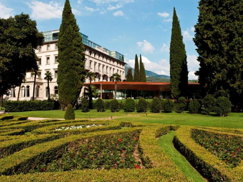 Lido Palace