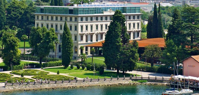 Lido Palace
