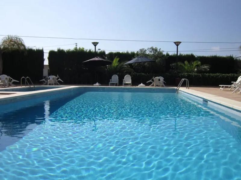 Hotel Abril