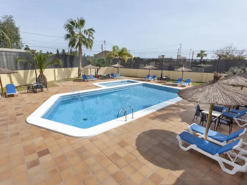 Hotel Abril