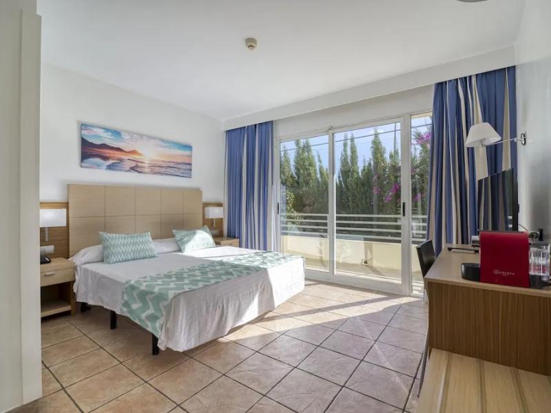 Hotel Abril