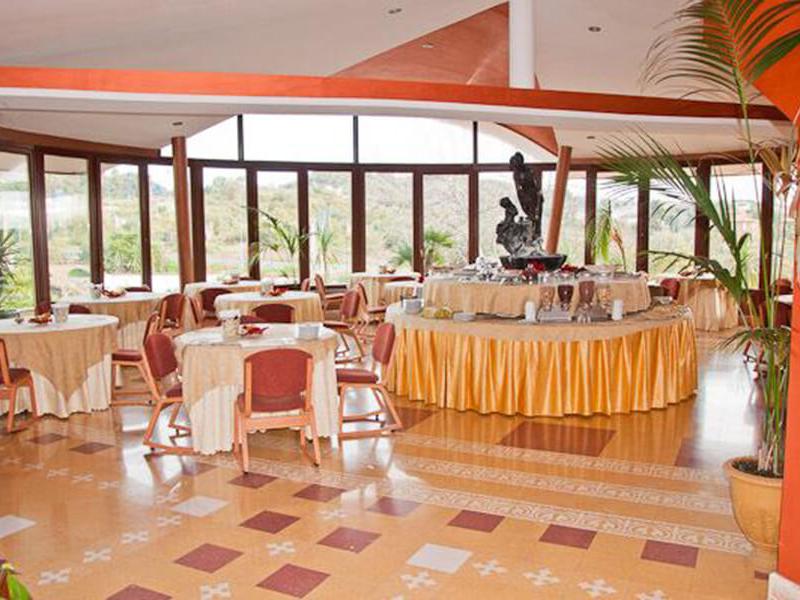 Ares Hotel