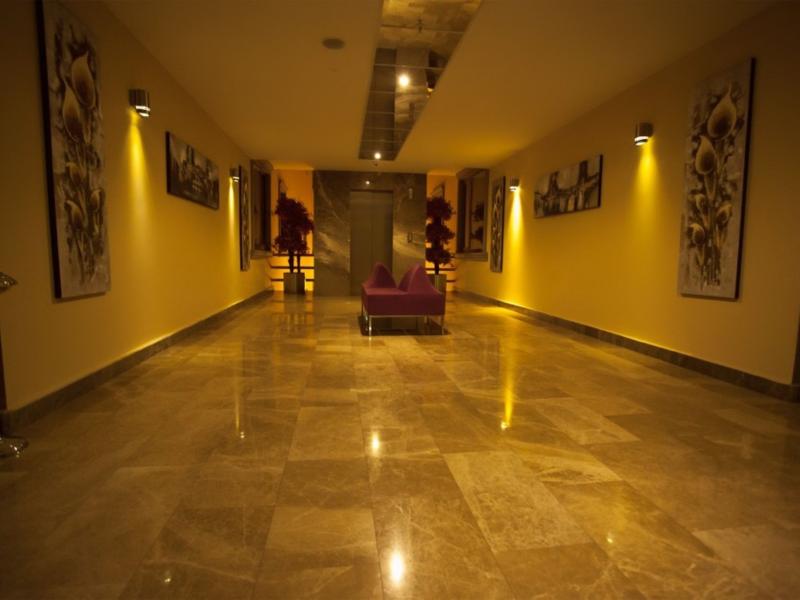 Boris Hotel