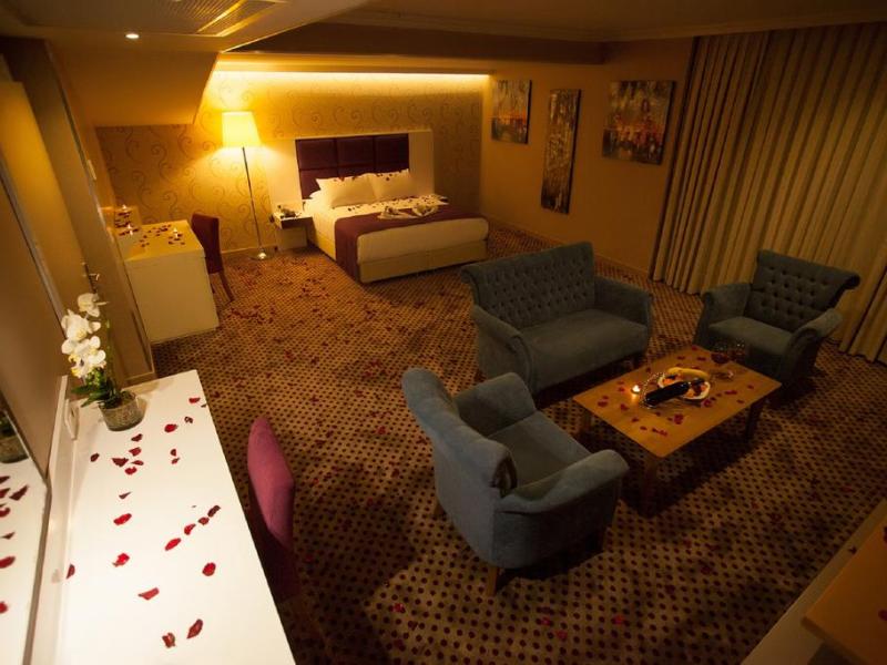 Boris Hotel