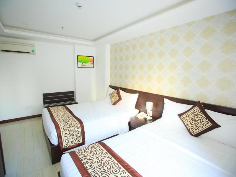Lucky Star Hotel