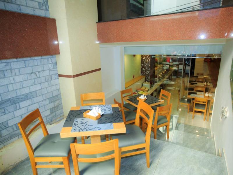 Lucky Star Hotel