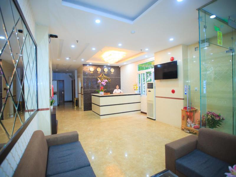 Lucky Star Hotel