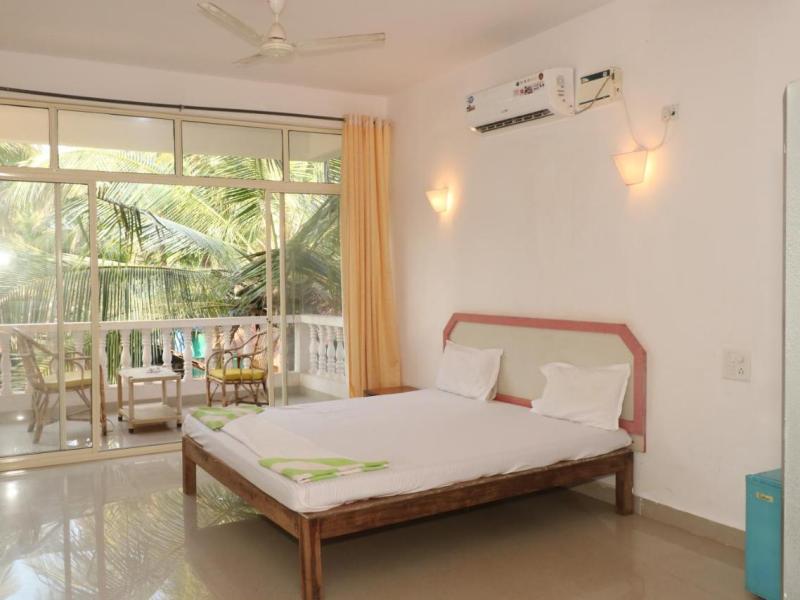 La Marine Morjim Beach Cottages