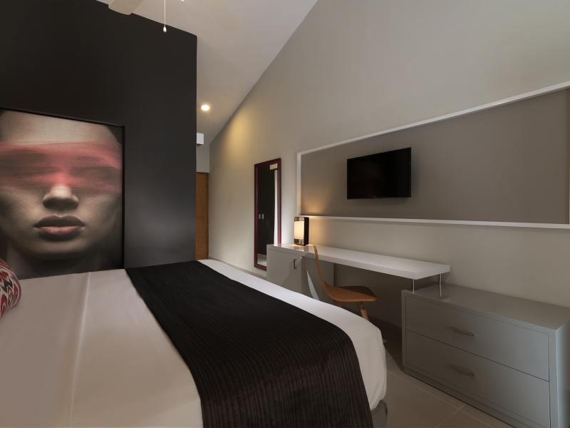 Emotions Juan Dolio by Hodelpa