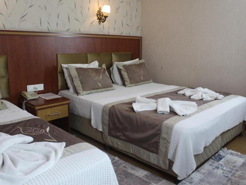 Hermanos Hotel