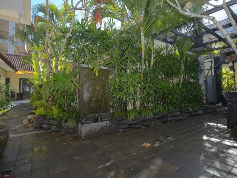 Andari Legian Hotel