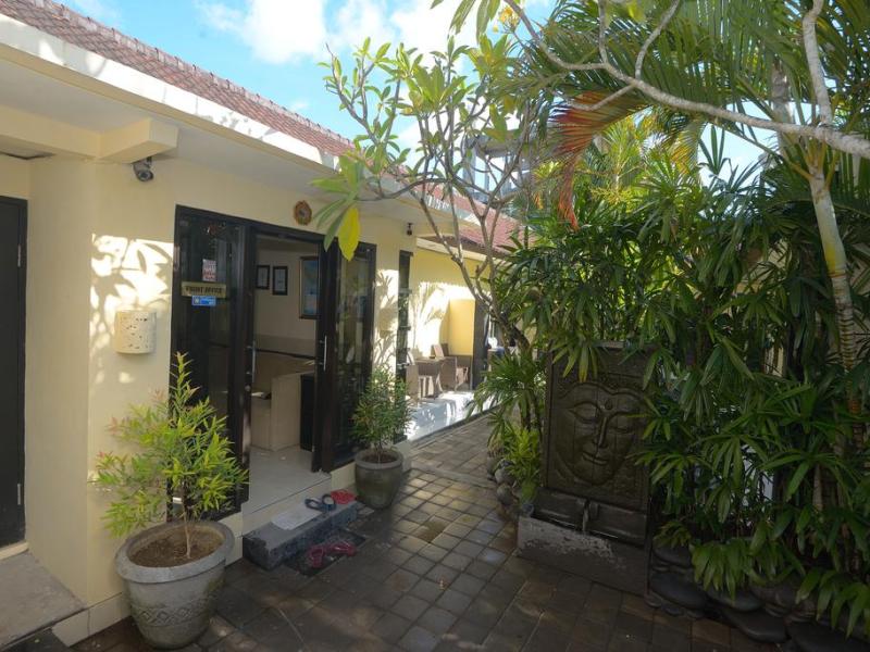 Andari Legian Hotel