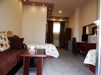 Areg Hotel