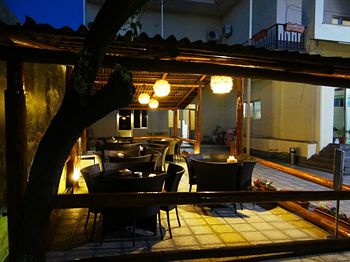 Areg Hotel