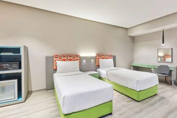 Отель Ibis Styles Dubai Jumeira ОАЭ, Джумейра, фото 13