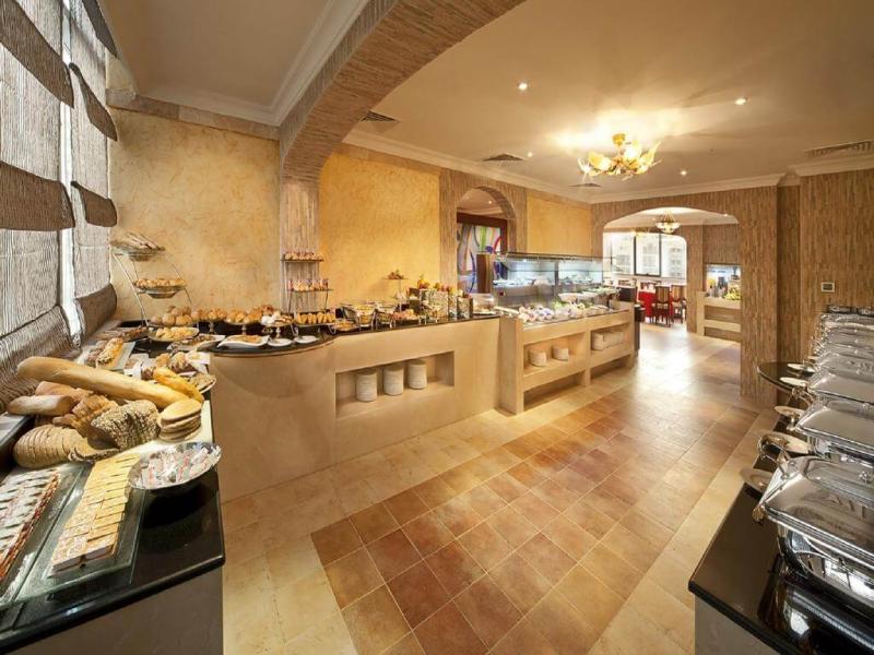 Swiss Hotel Corniche