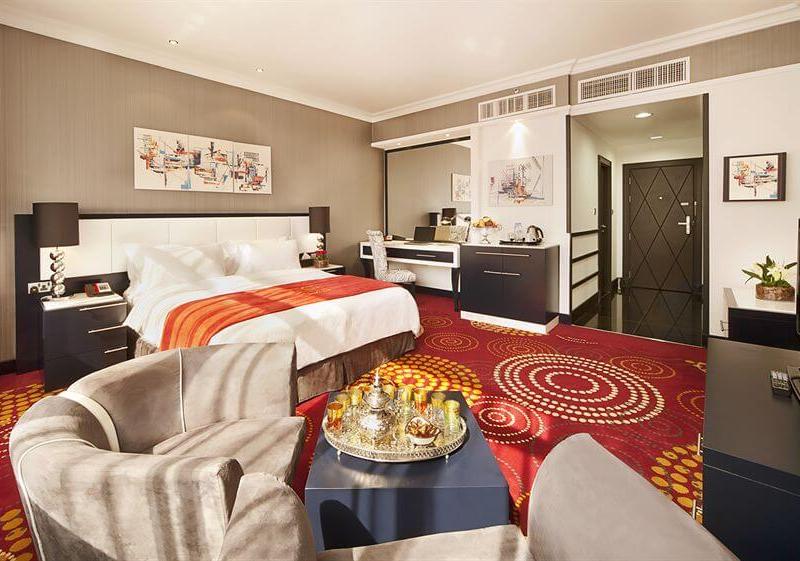 Swiss Hotel Corniche