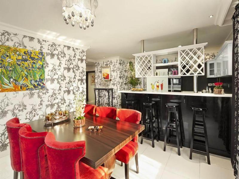 Swiss Hotel Corniche