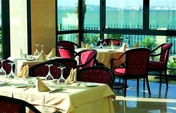 Concorde Les Berges Du Lac