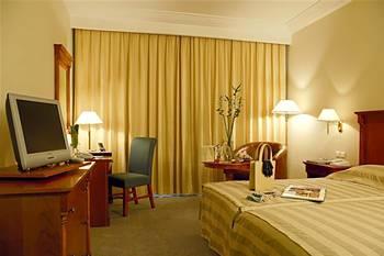 Concorde Les Berges Du Lac