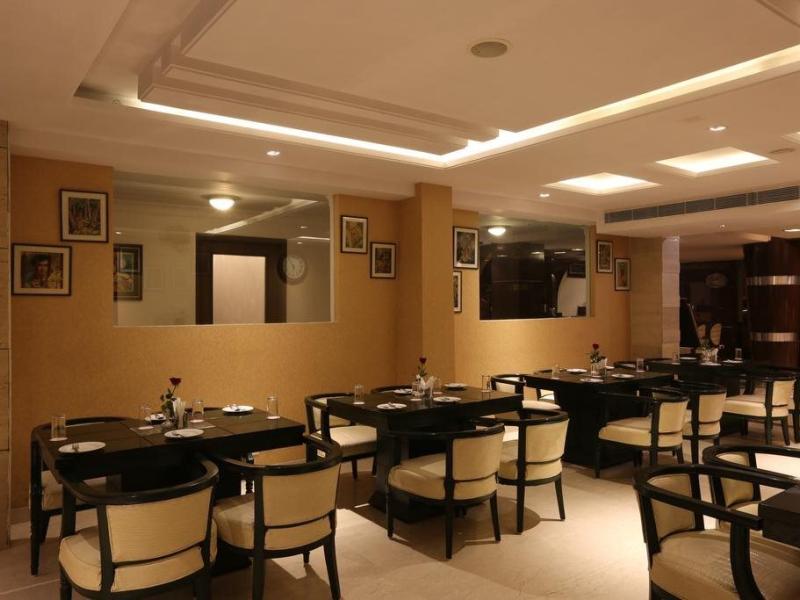 Capital O 445 Impress Hotel