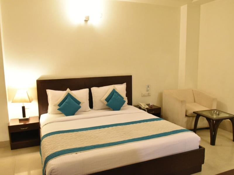 Capital O 445 Impress Hotel