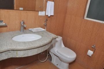 Отель Lohmod Hotel Индия, Дели, фото 8