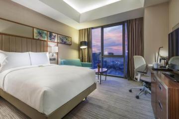 Отель Hilton Garden Inn Istanbul Ataturk Airport Турция, Бахчелиэвлер, фото 3