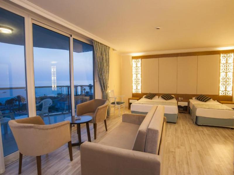 Concordia Celes Hotel