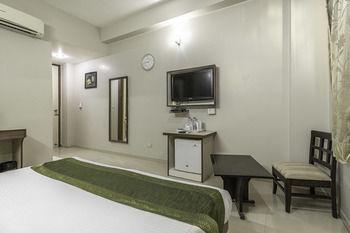 Hotel Rockwell Plaza